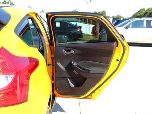 Used 2014 Ford Focus ST image 32