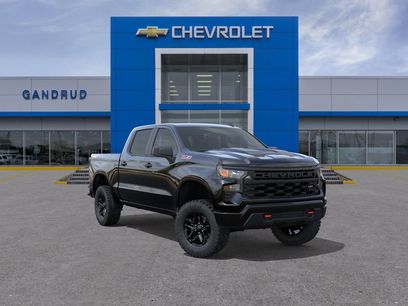 New 2026 Chevrolet Silverado 1500 Custom Trail Boss w/ LPO, Dark Essentials Package