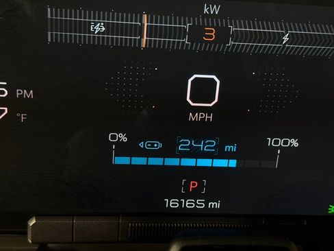 Used 2025 GMC Hummer EV 2X AWD/4WD image 17