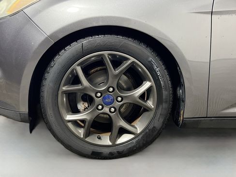 Used 2014 Ford Focus SE w/ Equipment Group 201A image 14