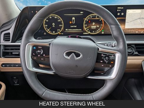 Certified 2025 INFINITI QX80 Luxe image 12