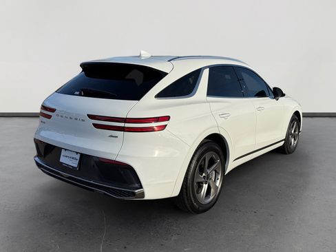 Used 2026 Genesis GV70 2.5T Select image 5