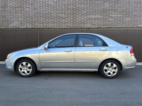 Used 2007 Kia Spectra EX image 7