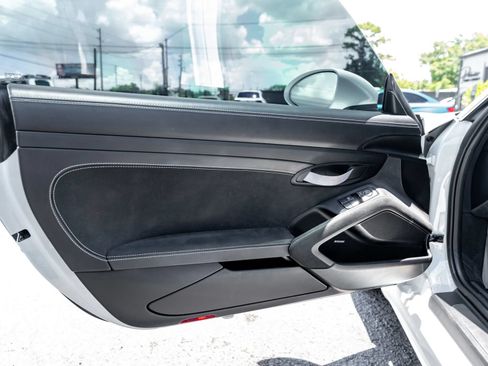 Used 2022 Porsche 718 Cayman GT4 RWD image 47
