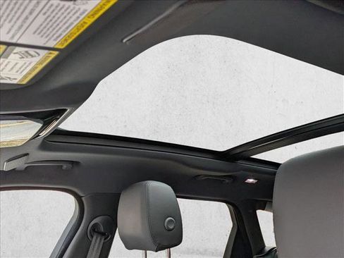 Certified 2026 Land Rover Range Rover Velar S image 15