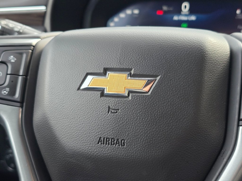 Used 2022 Chevrolet Suburban LT w/ Luxury Package AWD/4WD image 33