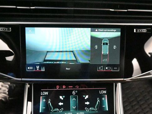 Used 2022 Audi Q7 3.0T Premium Plus w/ Premium Plus Package AWD/4WD image 16