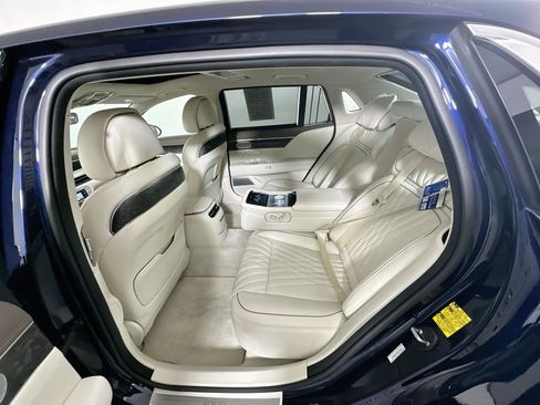 Used 2023 Genesis G90 3.5T AWD/4WD image 28