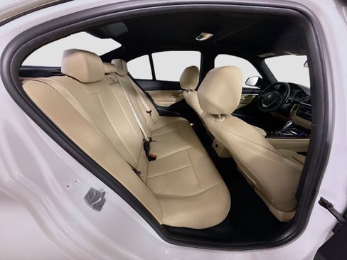 Used 2017 BMW 330e image 27