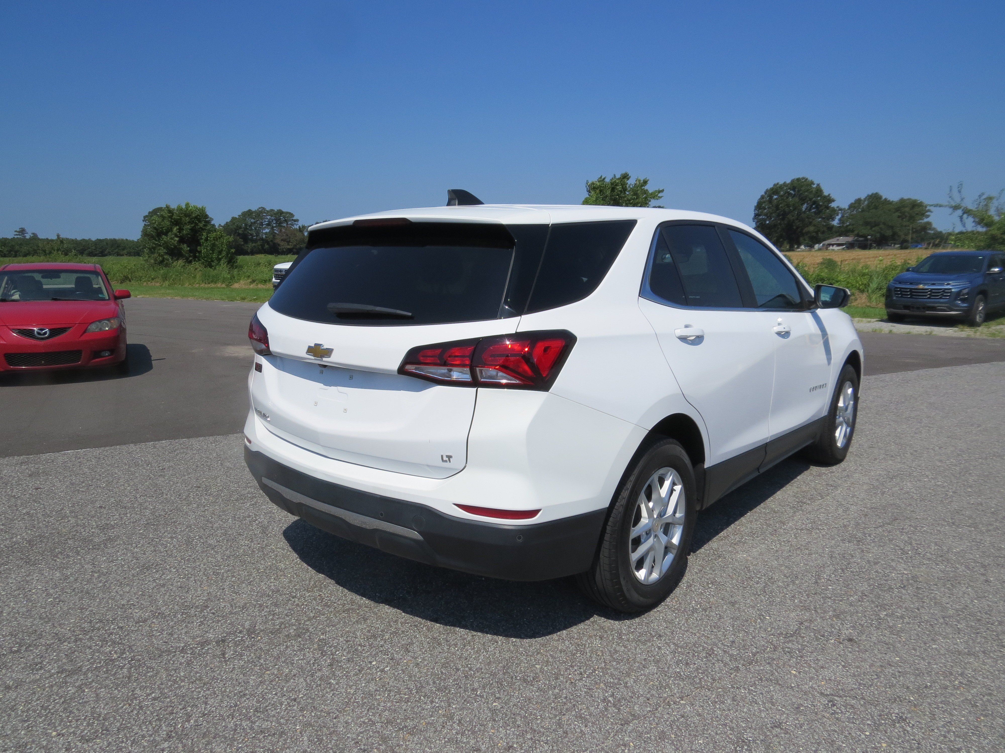 Used 2022 Chevrolet Equinox LT FWD image 3