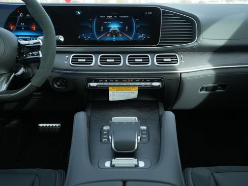 New 2026 Mercedes-Benz GLE 63 AMG S image 35