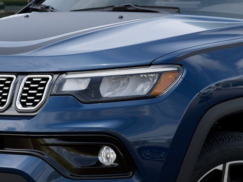 New 2026 Jeep Compass Limited w/ Mopar Graphics Package AWD/4WD image 36