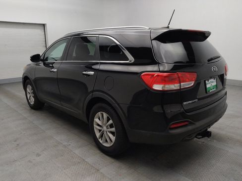 Used 2017 Kia Sorento LX image 5