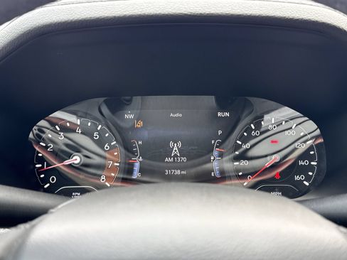 Used 2024 Jeep Compass Latitude AWD/4WD image 17