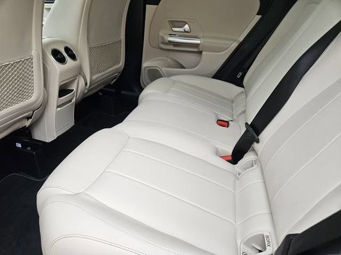 Certified 2023 Mercedes-Benz GLA 250 4MATIC image 21