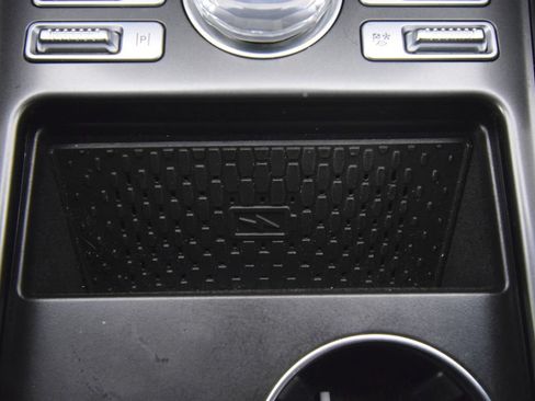 Used 2024 Lincoln Nautilus Premier AWD/4WD image 35