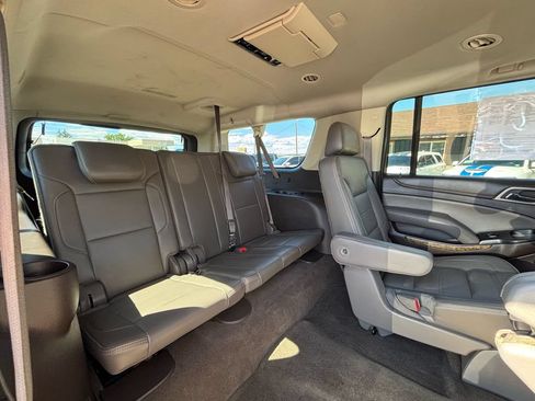 Used 2016 GMC Yukon XL Denali w/ Open Road Package AWD/4WD image 29