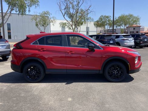 New 2026 Mitsubishi Eclipse Cross LE AWD/4WD image 2