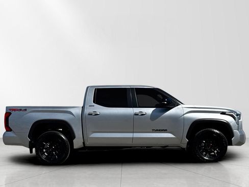 Used 2025 Toyota Tundra Limited image 2