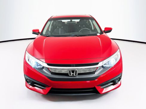 Used 2017 Honda Civic EX-T image 2