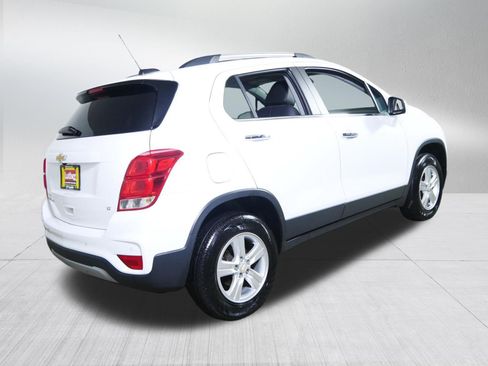 Certified 2019 Chevrolet Trax LT w/ Driver Confidence Package AWD/4WD image 7