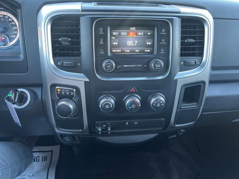 Used 2017 RAM 1500 Classic SLT image 30