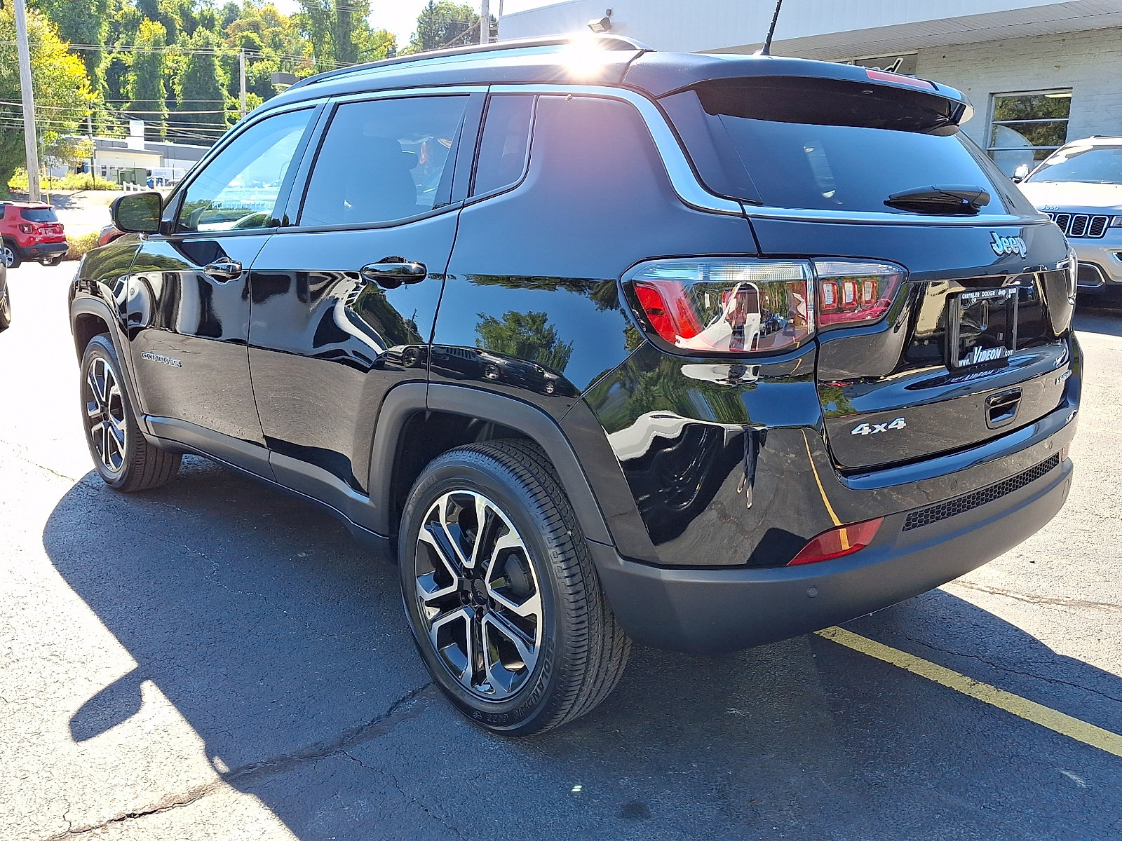 Certified 2022 Jeep Compass Limited AWD/4WD image 4
