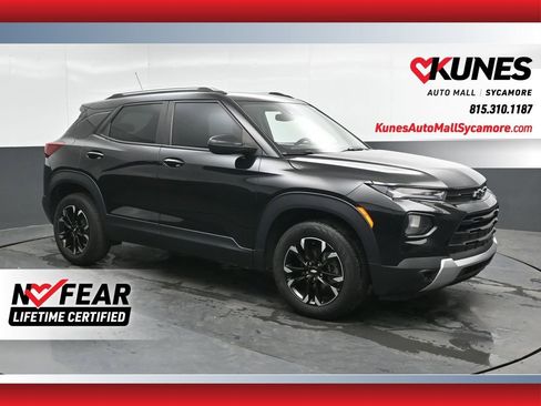 Used 2022 Chevrolet TrailBlazer LT w/ LPO, Blackout Package AWD/4WD image 1