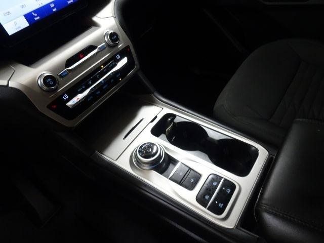 Used 2021 Ford Explorer XLT RWD image 30