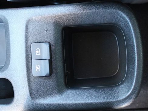 Used 2024 Nissan Versa S w/ Trunk Package FWD image 17