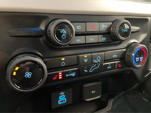 New 2026 Ford F250 XLT w/ XLT Premium Package AWD/4WD image 31