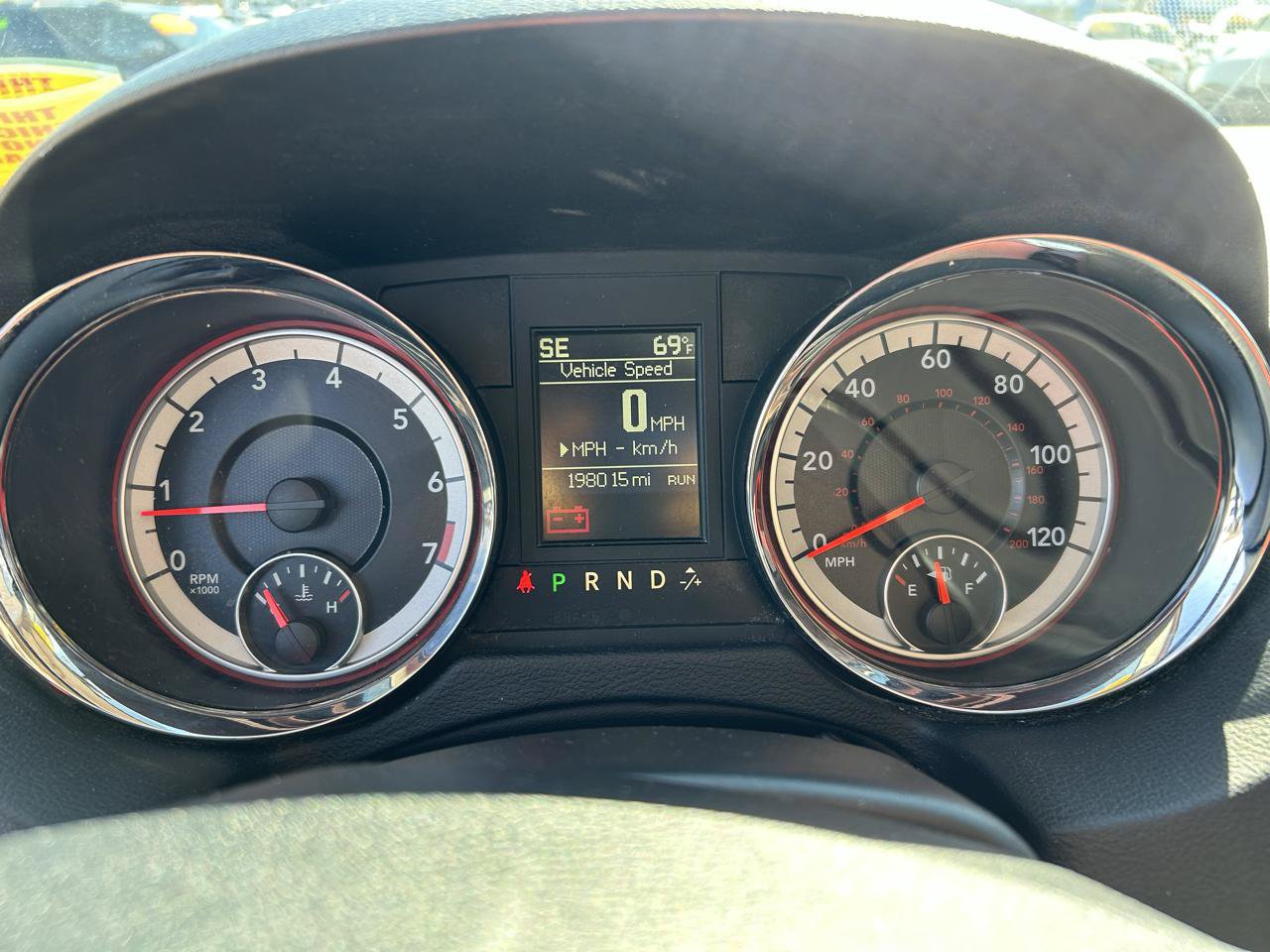 Used 2016 Dodge Grand Caravan SXT w/ Rear Park Assist Package FWD image 18