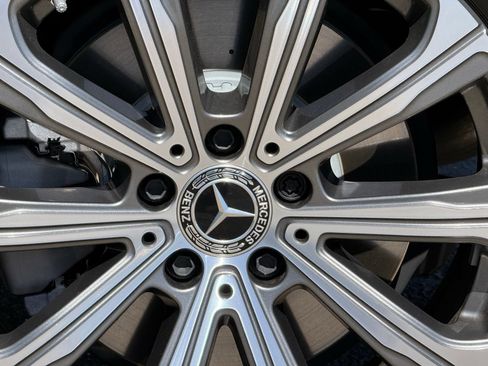 Used 2023 Mercedes-Benz GLC 300 image 20