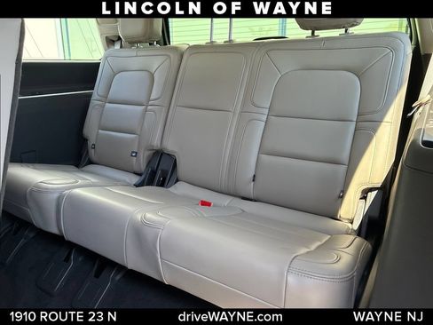 Certified 2024 Lincoln Navigator Reserve AWD/4WD image 24