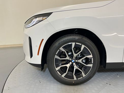 Used 2026 BMW X3 xDrive30 w/ Convenience Package image 10