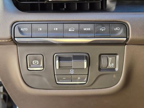 Used 2021 Cadillac Escalade ESV Sport w/ Driver Assist Tech Package image 31