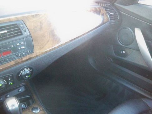 Used 2008 BMW Z4 3.0i image 11