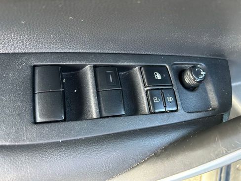 Used 2022 Toyota Corolla SE FWD image 17