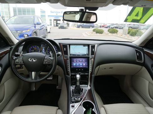 Used 2014 INFINITI Q50 Sport w/ Technology Package image 19