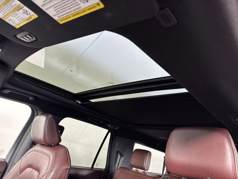 Used 2022 Ford Expedition Max Limited image 18