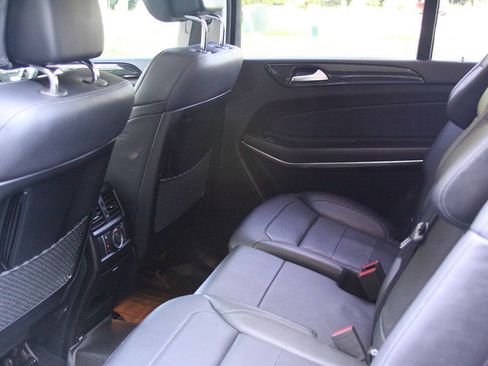 Used 2018 Mercedes-Benz GLS 550 4MATIC w/ Driver Assistance Package image 37