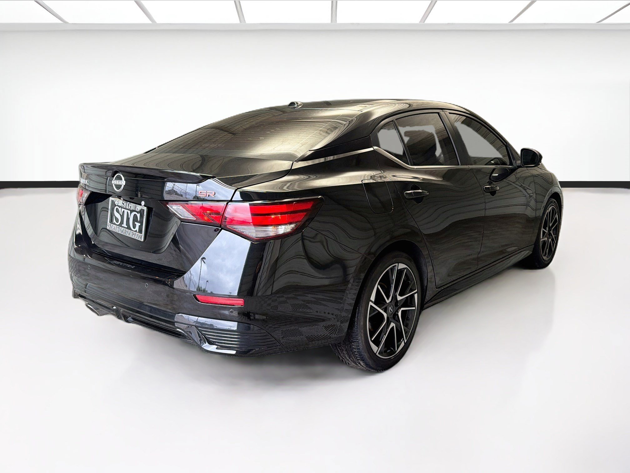 Used 2024 Nissan Sentra SR FWD image 4