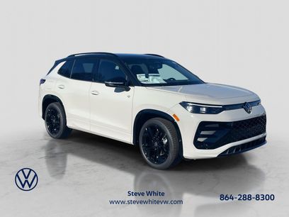New 2026 Volkswagen Tiguan SE R-Line