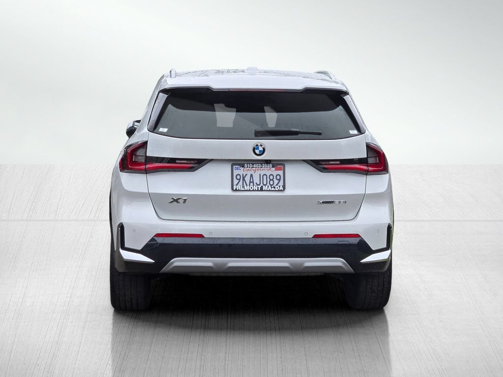 Used 2023 BMW X1 xDrive28i w/ Convenience Package AWD/4WD image 5