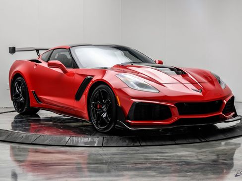 Used 2019 Chevrolet Corvette ZR1 image 32