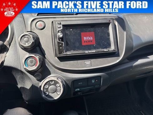 Used 2013 Honda Fit image 7