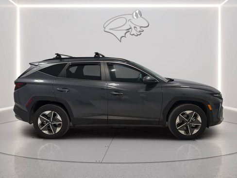 Certified 2025 Hyundai Tucson SEL AWD/4WD image 6