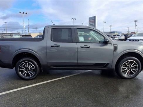 Used 2022 Ford Maverick Lariat w/ Lariat Luxury Package image 9