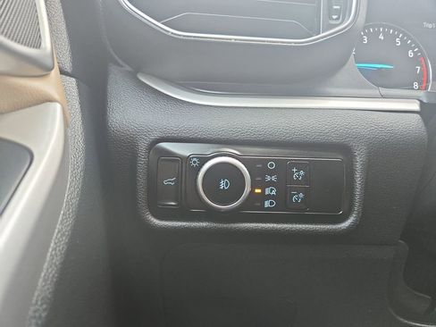 Used 2023 Ford Explorer XLT w/ Equipment Group 202A image 21