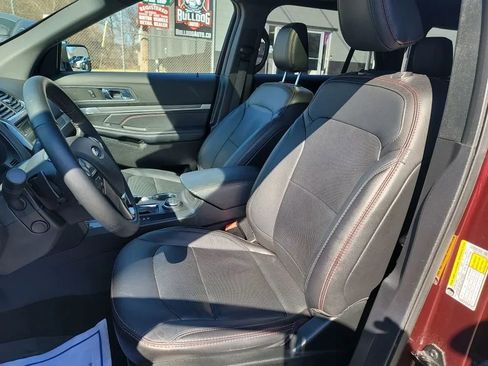 Used 2018 Ford Explorer Sport w/ Equipment Group 401A image 9
